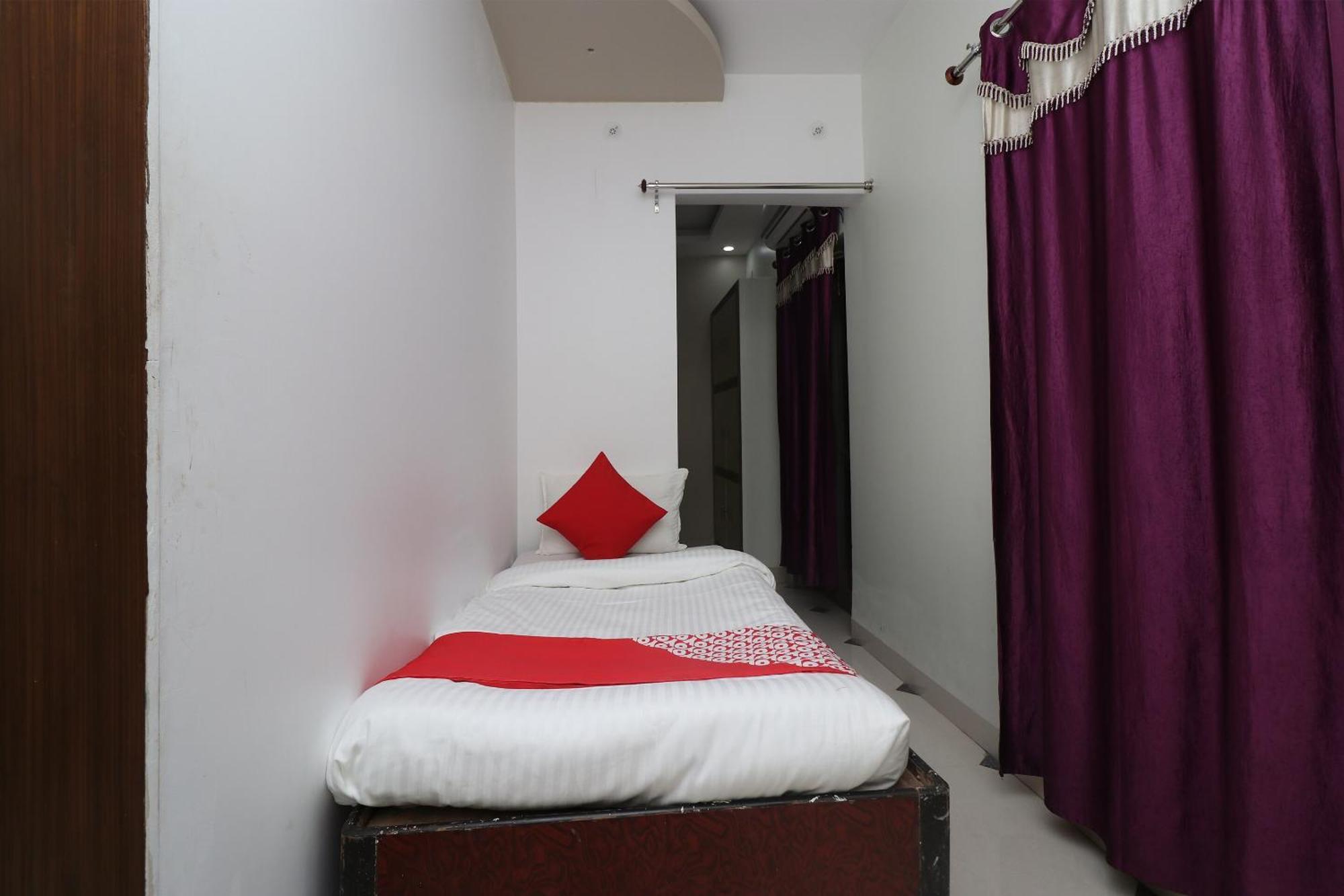 Hotel O Swastik Resort Colonelganj Buitenkant foto