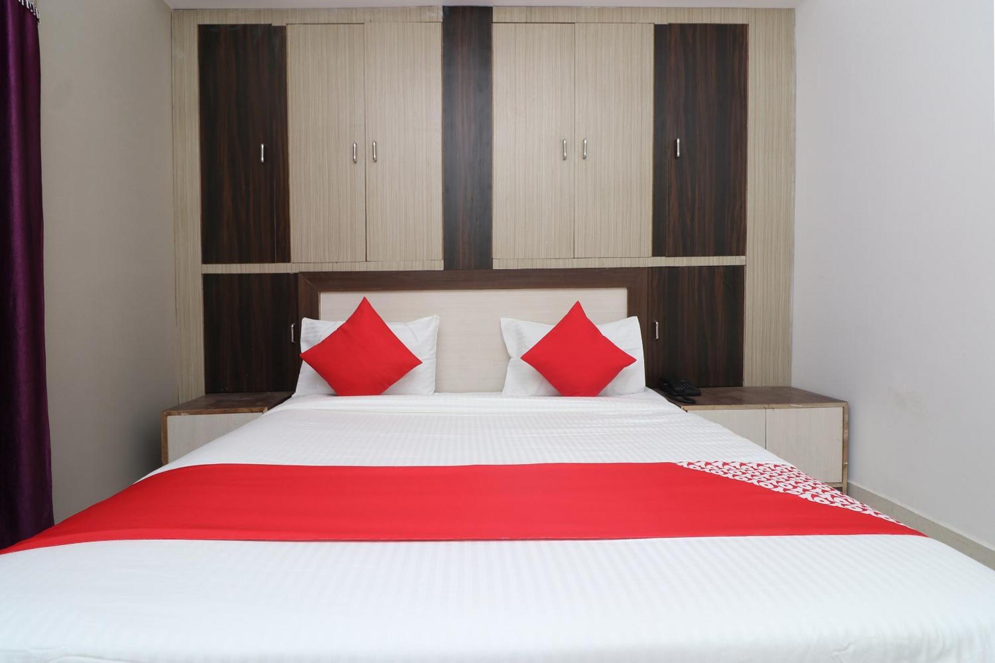 Hotel O Swastik Resort Colonelganj Buitenkant foto