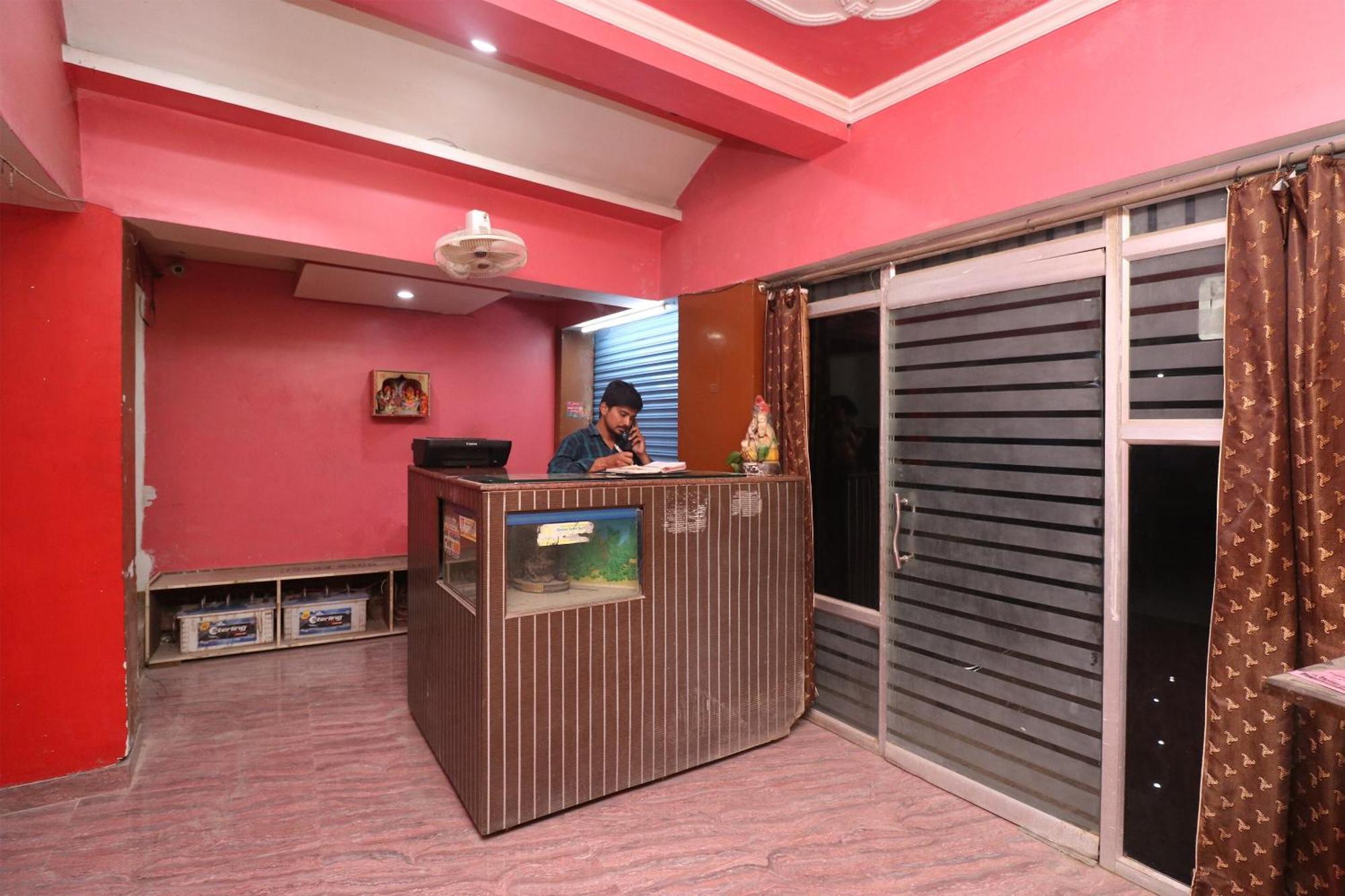 Hotel O Swastik Resort Colonelganj Buitenkant foto