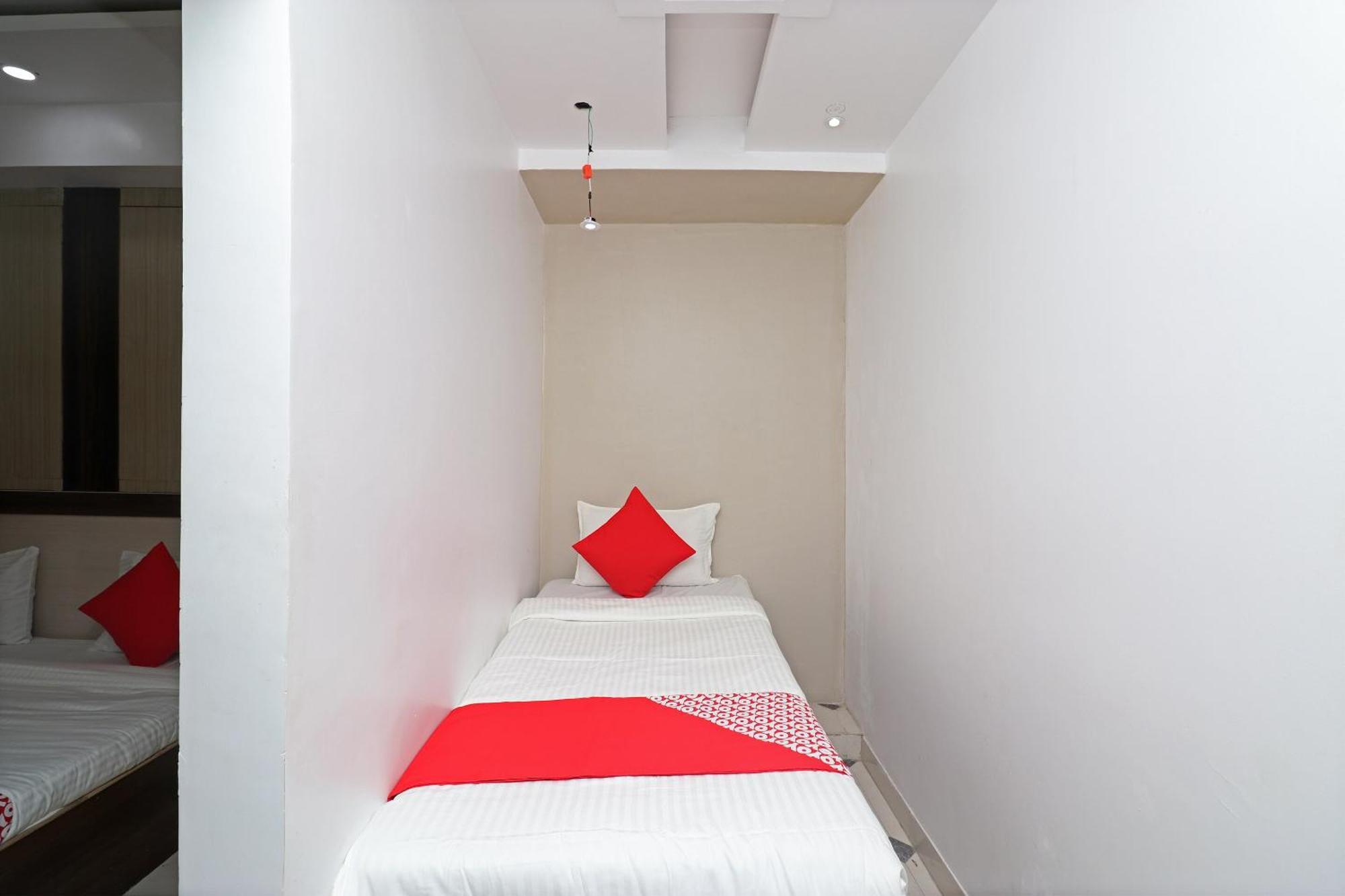 Hotel O Swastik Resort Colonelganj Buitenkant foto