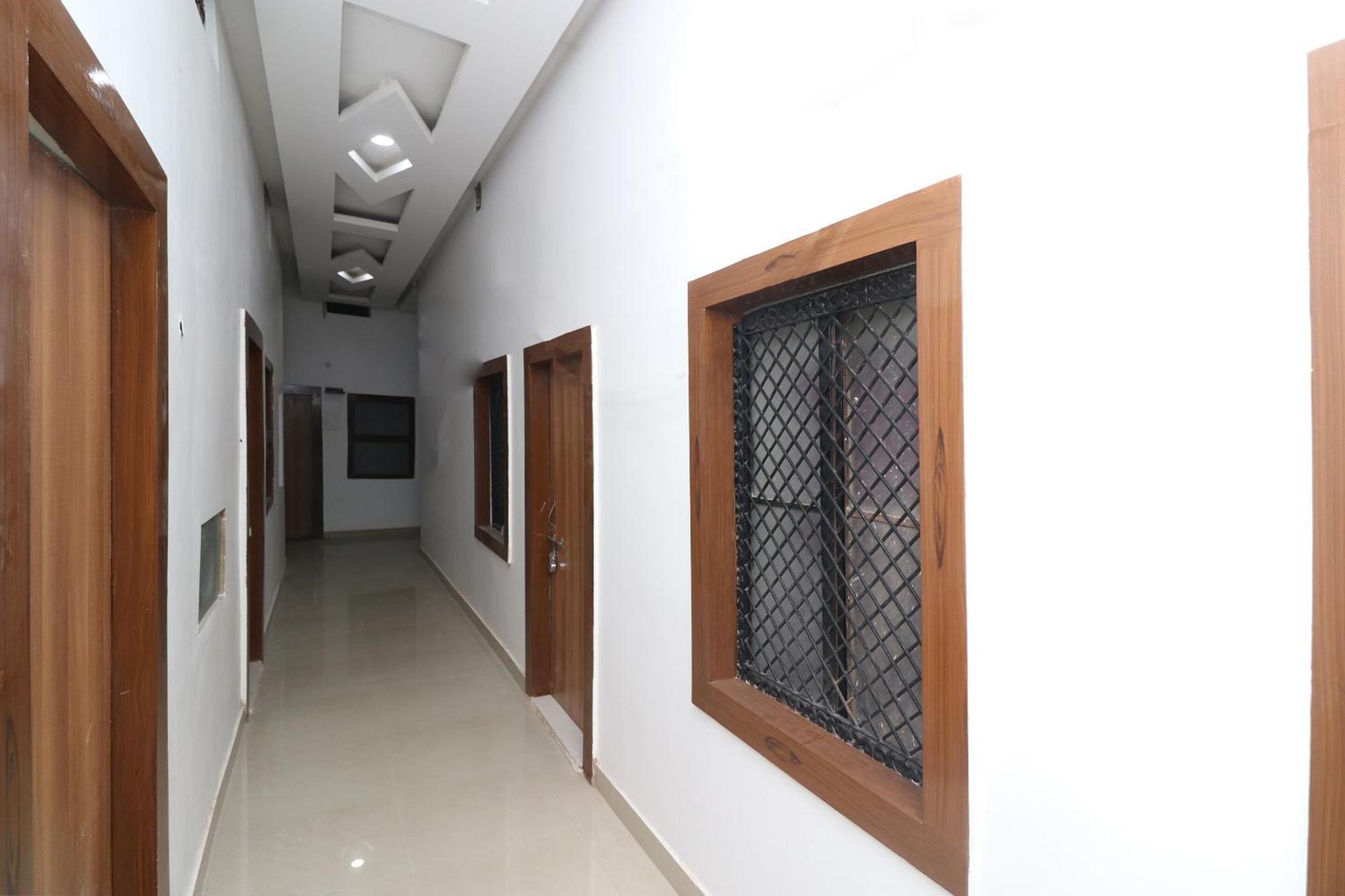 Hotel O Swastik Resort Colonelganj Buitenkant foto